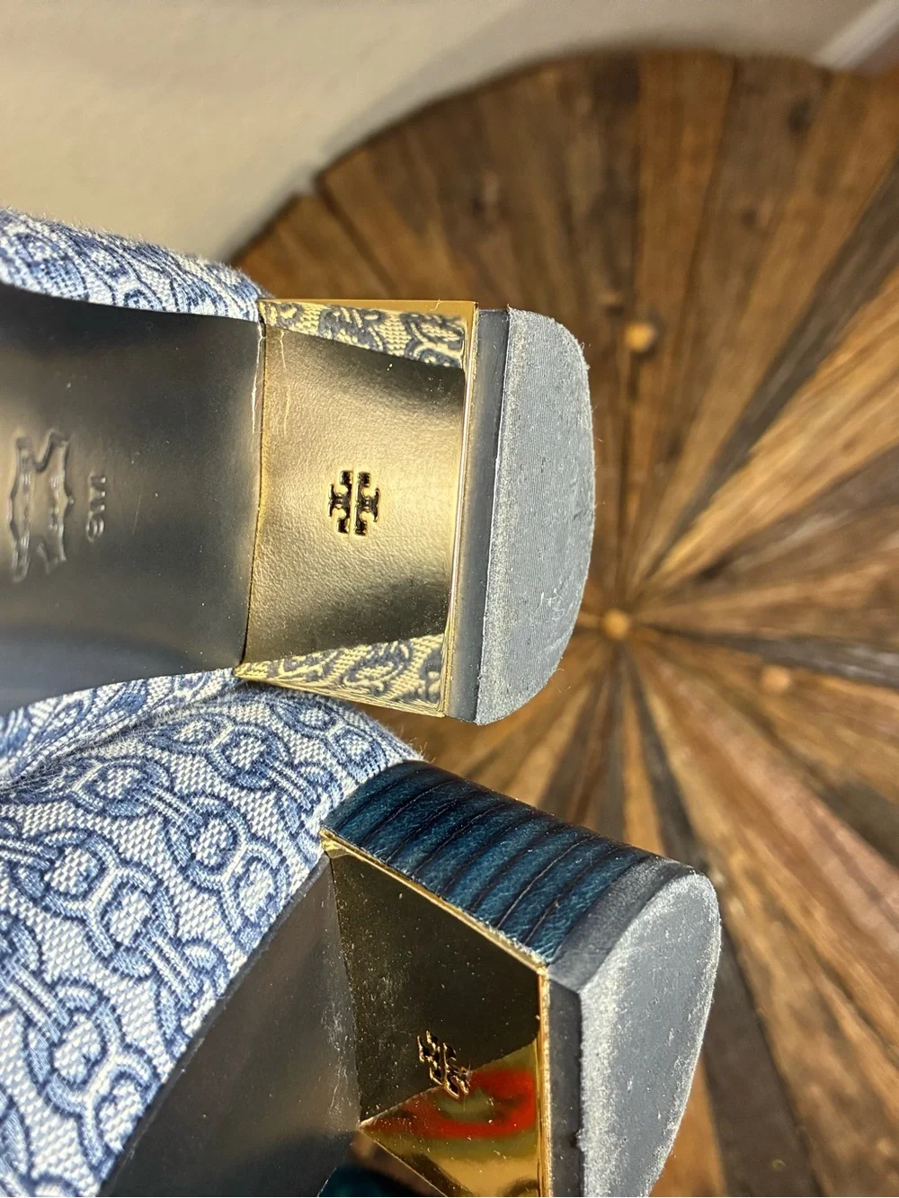 Tory Burch GEMINI LINK BOW 45MM Block Pump Heel size 9